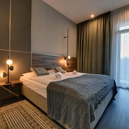 Rentplanet - Karkonoskie Z Dostępem Do Basenu Apartament *