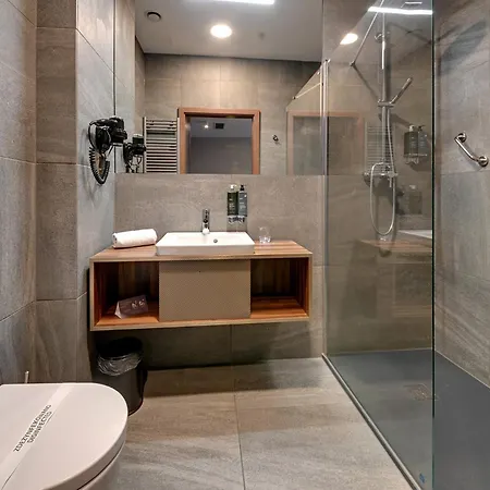 Rentplanet - Karkonoskie Z Basenem Apartmán *